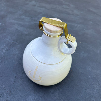 Kingdom of Mud X Kingdom Armory Growler