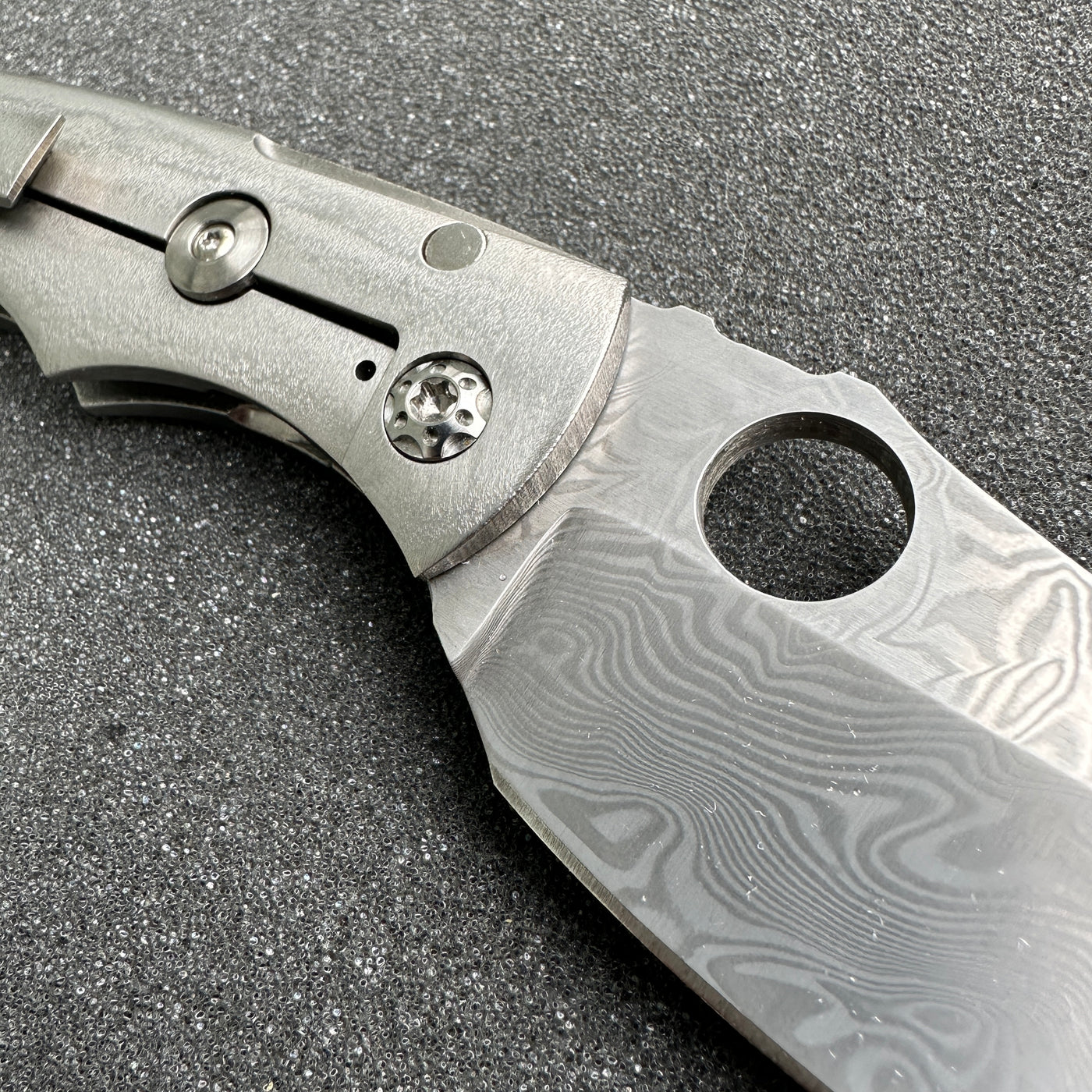 KA Custom Hawthorne Damasteel Framelock