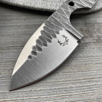 Kingdom Armory Full Custom - Jiblet - Fixed blade